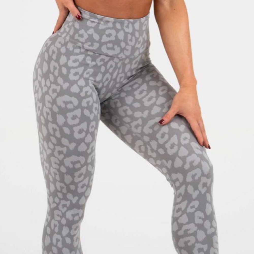 Animal print leggings set